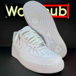 Nike Air Force 1 Low White '07 Shoes • CW2288-111 • White • Men’s Size 8